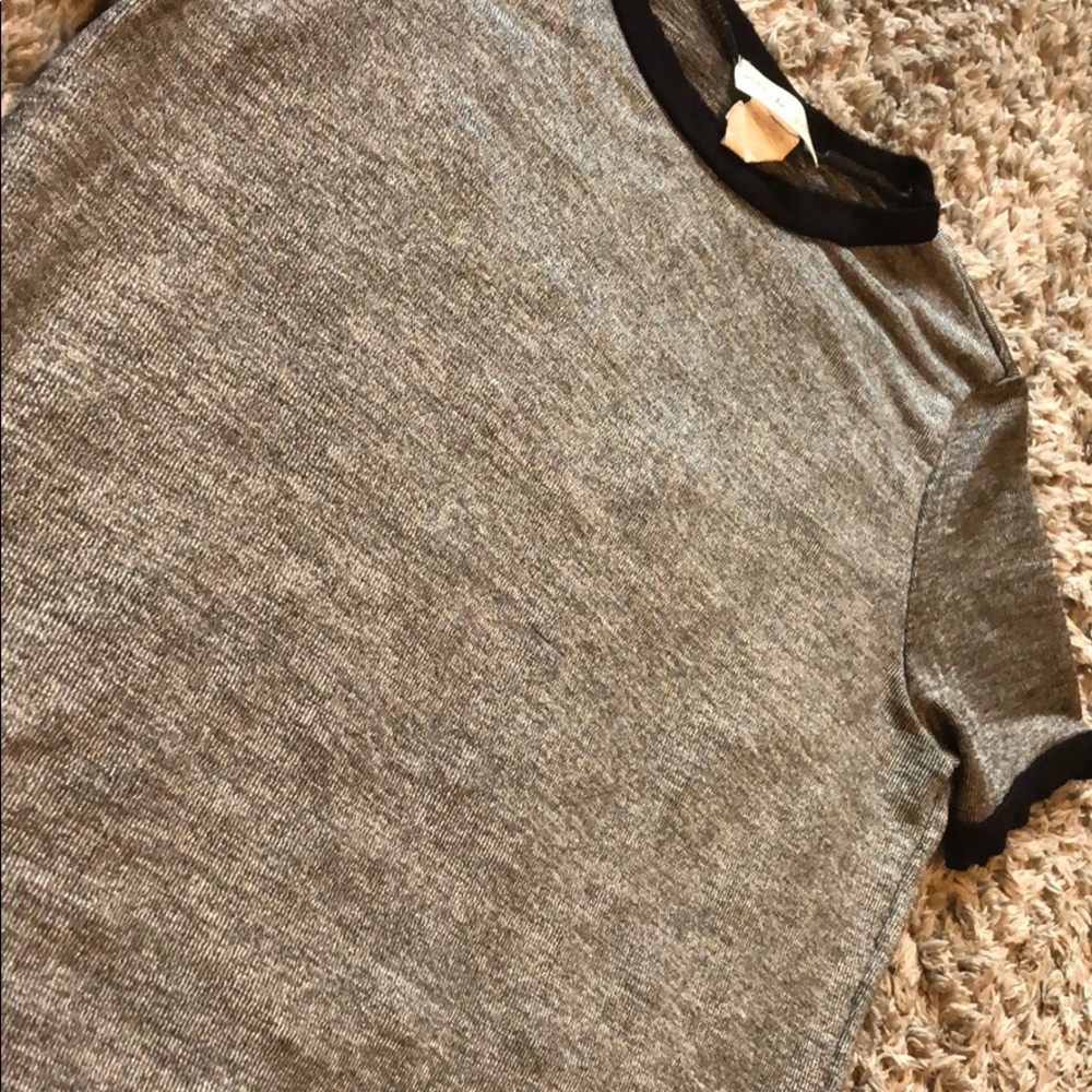 Metallic Crop Top - Picture 3 of 4